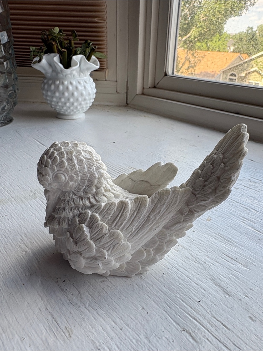 White Decorative Bird figurine - Home Art Accent